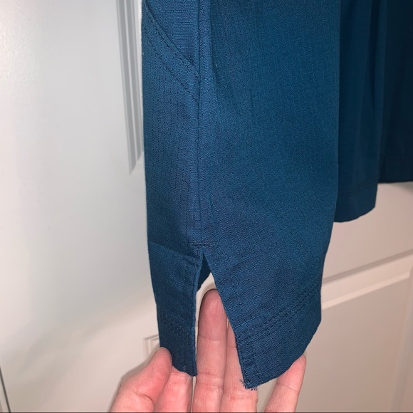 Women’s L Carhartt Teal Ripstop Solid V-Neck Scrub Top C17008 - Picture 9 of 10